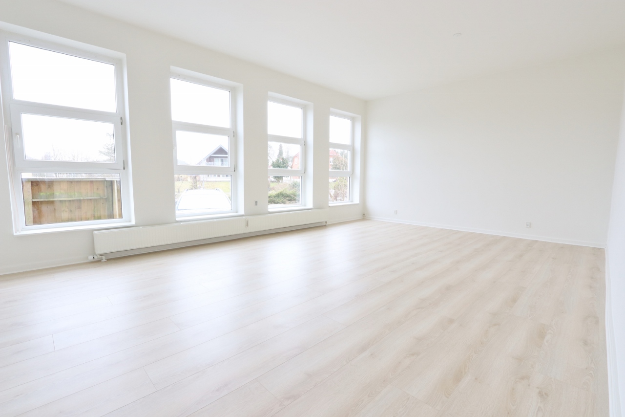 Stor lys lejlighed med terresse billede 2